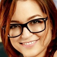 Tessa Fowler Desnuda
