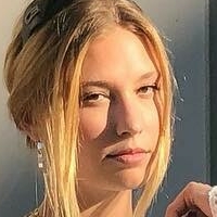 The Perfect Girl Desnuda