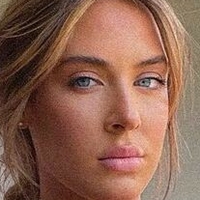The Smokeshoww Desnuda