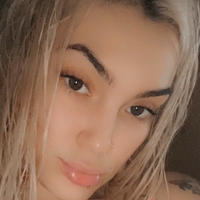 therealroyalskye Desnuda