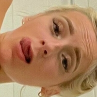 TopOffChanel Desnuda