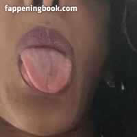 TS Lola Malone Desnuda