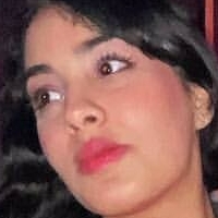tvishagulatii Desnuda