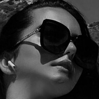 u160860951 Desnuda