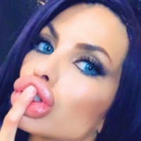 Uk_Alee Desnuda