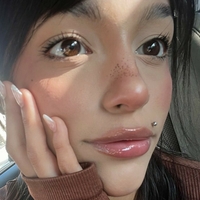 unfeelu Desnuda