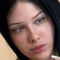valinie Desnuda