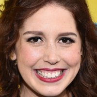 Vanessa Bayer Desnuda