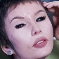 Veronica Carol Blades Desnuda
