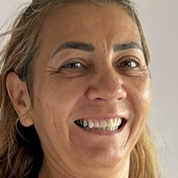 Vian Aziz Desnuda