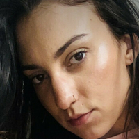Vikki Mlynn Desnuda