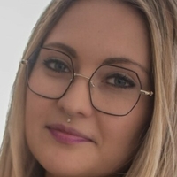 Weiß jemand wie sie heißt? Desnuda