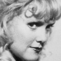 Wendy Lyon Desnuda