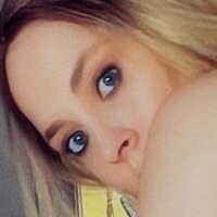 wetlittleblonde Desnuda