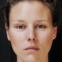 Xenia Tiling Desnuda