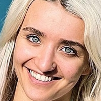 Xia Brookside Desnuda