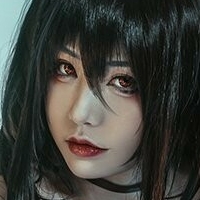 Xiaokichi Desnuda
