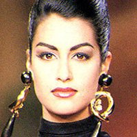 Yasmeen Ghauri Desnuda