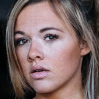 Yvonne Pferrer Desnuda