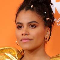 Zazie Beetz Desnuda